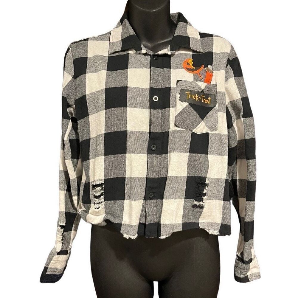 Spirit Halloween Trick ‘r Treat Sam Plaid Flannel Women’s